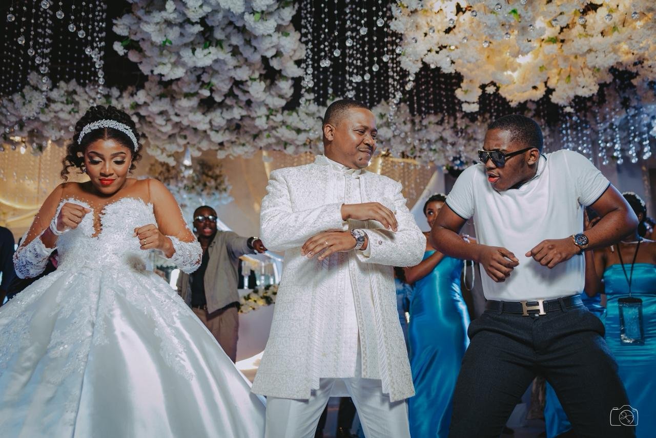 Música e Dança no Casamento Angolano